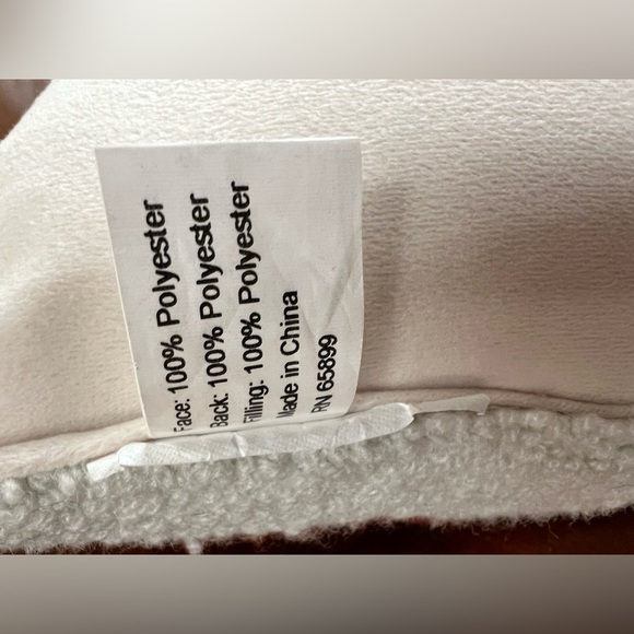 Hooked Winter Decorative Pillow - Picture 7 of 8